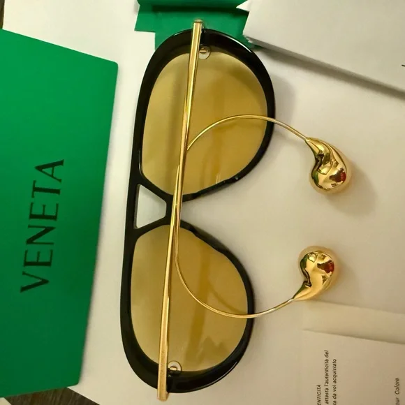 Bottega Veneta Drop Aviator Sunglasses (Black and Gold) - Picture 8 of 10